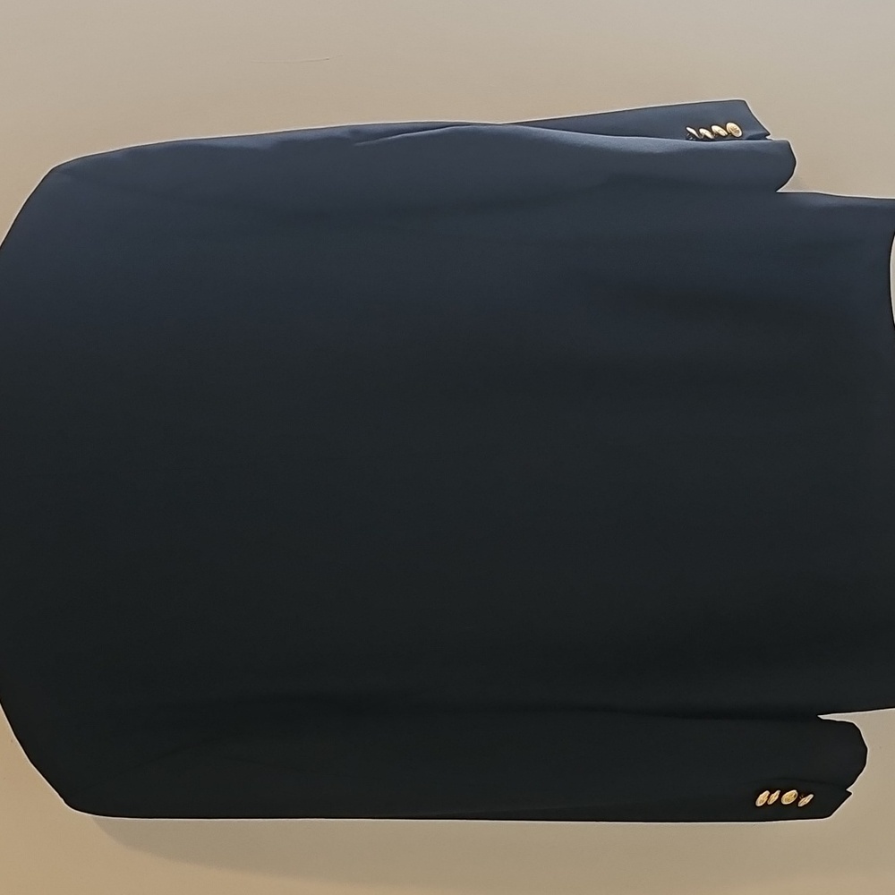 Classic Black Blazer with Gold Buttons. Size 40R. 100% Wool. - Picture 6 of 10